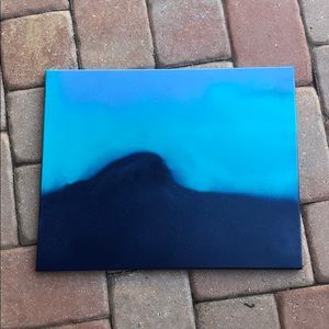 Im selling a set of custom spray painted canvases